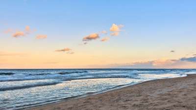 海 海滩 海浪 水 海景 地平线 日落 沙 天空 云
