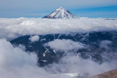雪 山 顶峰 首脑 全景 自然 云 冬天 火山 雄伟 景观