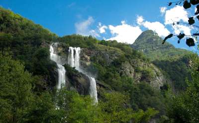 阿尔卑斯山 级联 瀑布 山 视图 景观 全景图 假日 夏天