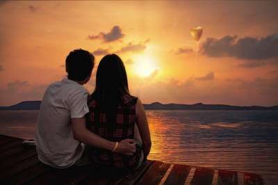 爱 夫妻 日落 看法 海滩 户外 一起 浪漫