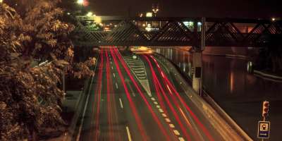 夜晚 灯 城市 黑暗的 光 结构 曝光 时间 街道 城市的