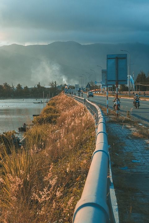 长廊 桥 河 自然 山 云 越南 路 日落 景观
