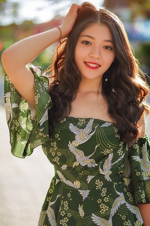 大叻 女孩 女性 植物 人们 帽子 虽然 漂亮 亚洲 白皮肤
