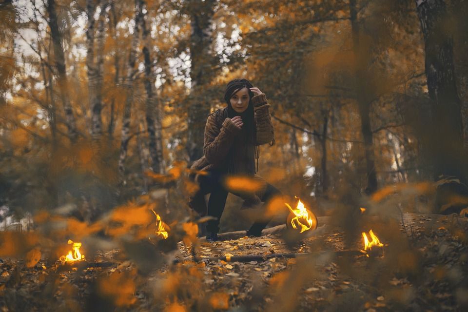 火, 秋季, 巫师, 年轻女子, 暮光之城, 森林, 哥特, 巫婆, 幻想