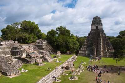 金字塔 Maya 寺庙 废墟 普拉莱 危地马拉 丛林 纪念碑