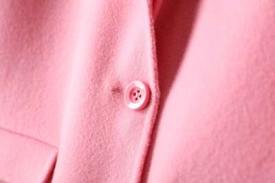 服 装 图 外衣 粉红色 时尚 穿 图案 按钮