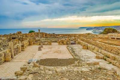 塞浦路斯 Kourion 景观 天空 云 地平线 古老的 地点