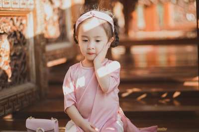 女孩 越南人 奥黛 孩子 肖像 学步的儿童 亚洲人