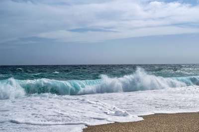 景观 海 海滩 海浪 蓝色的 亲爱的 云 泡沫