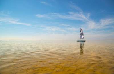 航行 船 支撑 天空 沙 海 帆 夏天 海洋 帆船 水