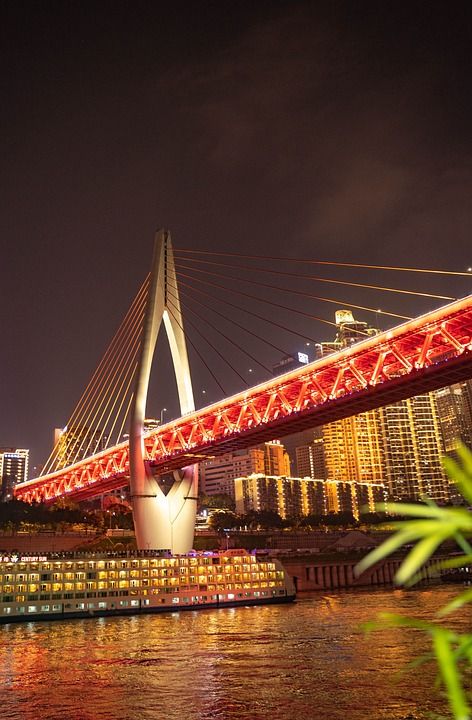河 船 桥 路 城市 街道视图 山景 户外的 城市的 景观