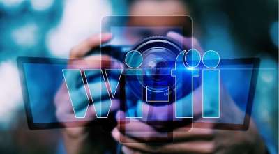 摄影师 镜片 无线上网 的Wi-Fi 传送 平板电脑 移动的