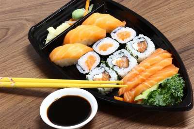 日本 寿司 鱼 三文鱼 餐厅 健康 午餐 芥末 生鱼片 海藻