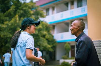 志愿者 尊重老人 志愿服务 亚洲人 志愿者 志愿者 志愿者 志愿者