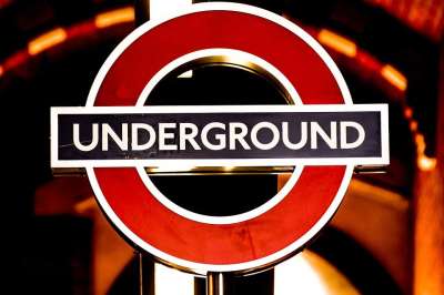 伦敦 伦敦地铁 地下 英国 城市 运输 车站 地铁 管子 火车