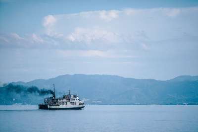 海 船 旅行 抽烟 渡船 运输 旅游 海洋 水 镇 岛