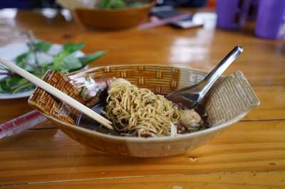船上面 泰国美食 惊人的泰国菜