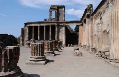 结构 老的 建造 古老的 旅行 柱子 天空 户外 寺庙 旅游