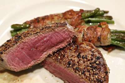 牛扒 牛肉牛排 圆角 角牛排 牛肉 肉 新鲜 多汁的 炙烤