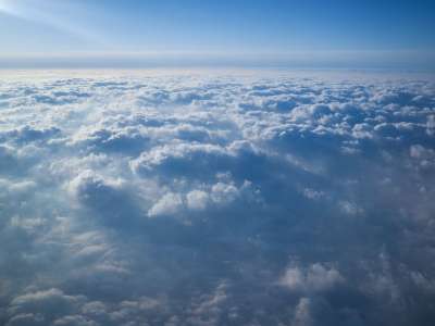 天空 蓝色的 云 飞机 飞行 地平线 假期 阳光明媚的 自然