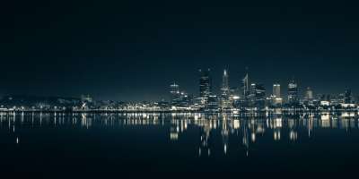 全景 城市 水 天空 珀斯 结构 河 城市景观 反射 夜晚