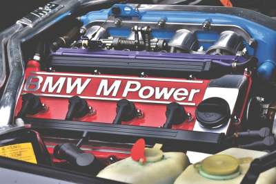 宝马 引擎 M3 赛车游戏 跑车 汽车 车辆 古董车 经典的
