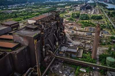 工厂 弃 废墟 建造 结构体 结构 老的 Urbex 城市探索