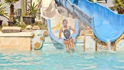 夏天 游泳池 水 溜冰场 喷 假期 休息 旅游景点