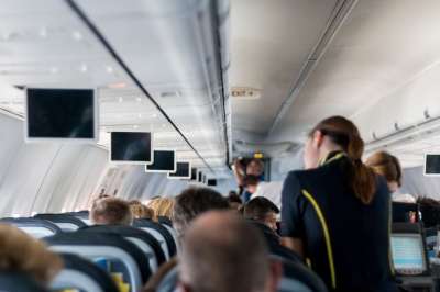飞机 空中小姐 小样 坐 屏幕 假期 去旅行 飞行 设计