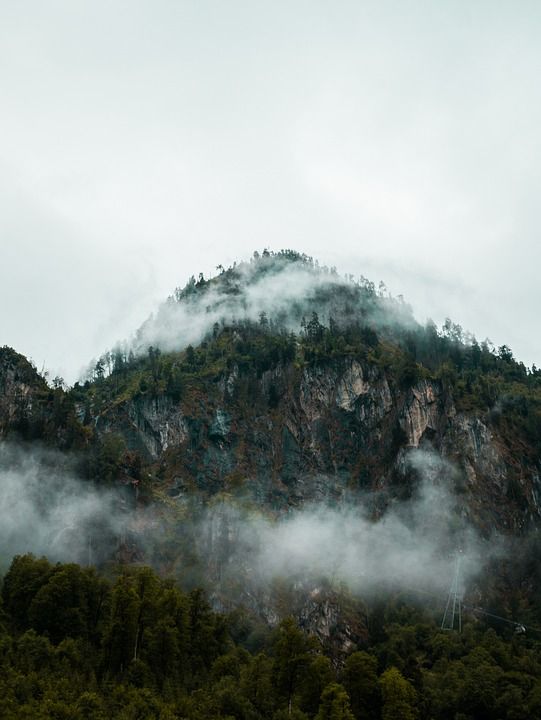 景观 山 多云的 奥地利 欧洲 旅行 远足 探索 探险家 夏天