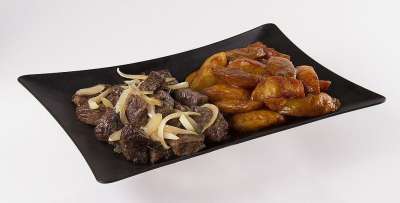 一顿饭 晚餐 食物 盘子 午餐 鸡 吃 烹饪 早餐 餐厅
