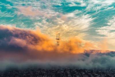 多雾路段 旧金山 云 日落 天空 自然 结构 地标 加利福尼亚州