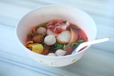 面条 泰国美食 食物 肉丸