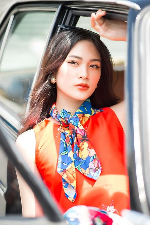 奔驰 优质的 西贡 越南 女孩 漂亮 时尚 优雅的 模型