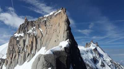 南针尖 Midi-计划脊 龙南Du计划 夏蒙尼 高山 山 阿尔卑斯山