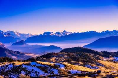 景观 山 丘陵 自然 户外 雪 冬天 国家 农村 森林 树木