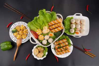 火锅 福袋 蛋卷 黑底 食物 美食 新年 辣椒 鱼子 火锅