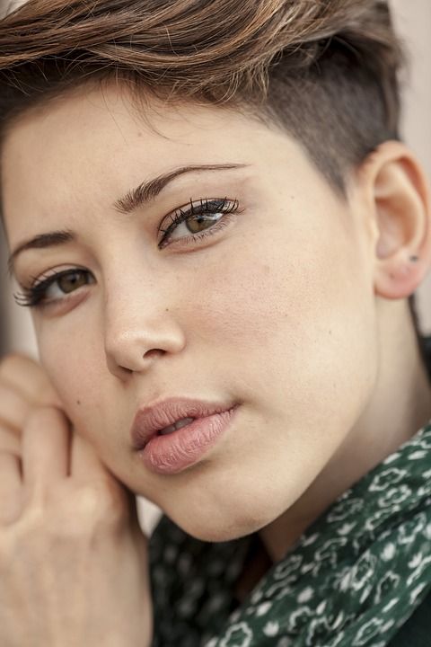 女子 模型 年轻模特 时尚 美丽 肖像 美容 化妆品 审美的