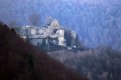 Hohenurach 废墟 堡垒 城堡 森林 山 山顶城堡 乌拉赫