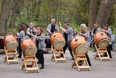 鼓 显示 音乐家 音乐会 艺术家 城市 打击乐器 乐趣 节日