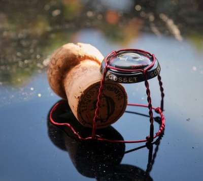 生日快乐 生日快樂 软木 香槟酒 酒精 节日 气泡 闪闪发光的