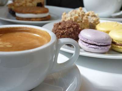 咖啡 Macaron 甜美 点心 甜的 丰富多彩的 杯子 美食家
