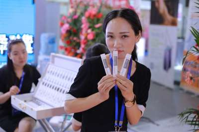 降温水凝胶 水凝胶 美女 产品展示 妇女 卖家 美容 合作 年轻