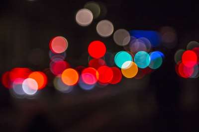 模糊 散景 灯 黑暗的 夜晚 晚上 黑暗 城市 界 距离