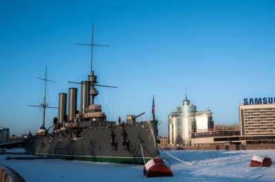 水 旅行 天空 船舶 血管 户外 纪念碑的体系结构 航海的 极光