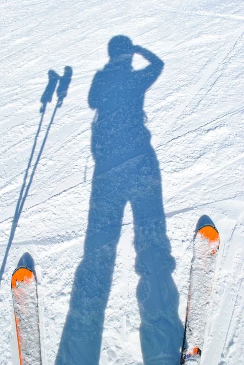 滑雪 滑雪者 阴凉处 雪 山 冬天 滑雪道