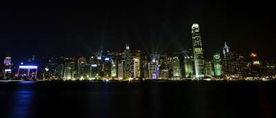 城市 灯 夜晚 水 天际线 黑暗的 港口 多雾路段 阴霾