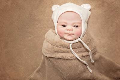 木偶 婴儿娃娃 艺术家娃娃 女性 婴儿 帽 裹 温暖的 关闭