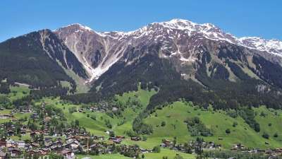 最高额 全景图 远景 阿尔卑斯山 阿尔卑斯山村 风景 山 高度
