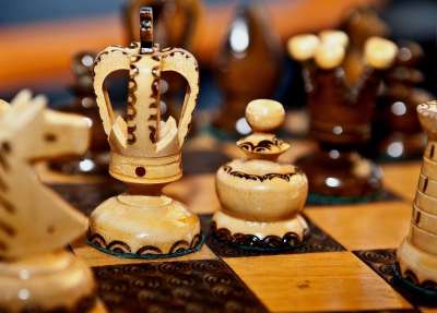 棋 木棋 雕花棋 木制人物 皇家游戏 游戏 棋局 战略 典当